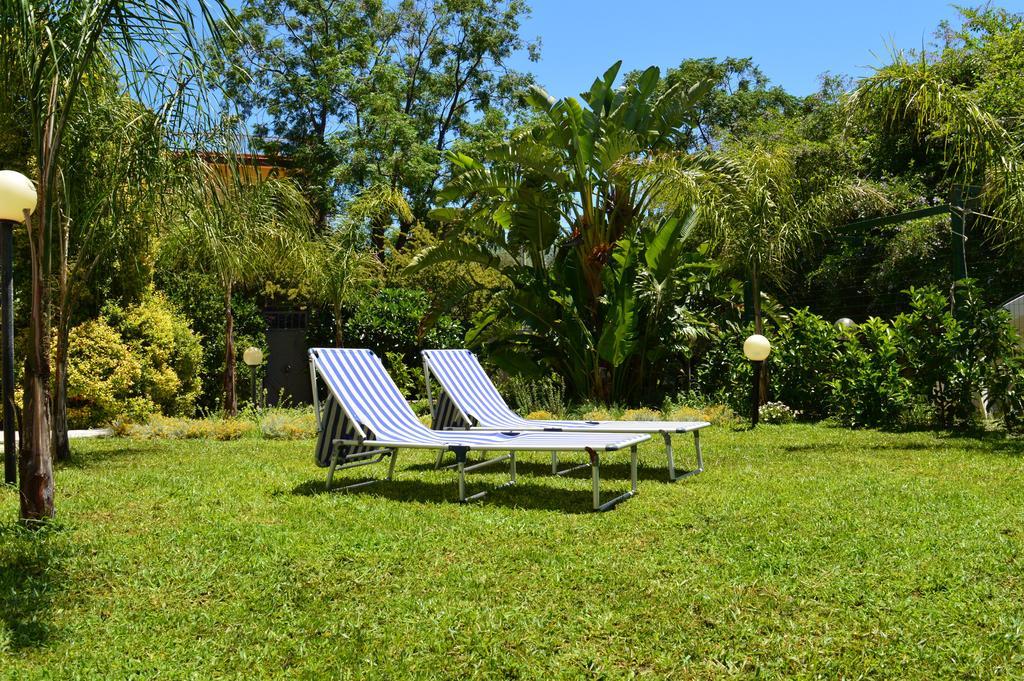B&B Mondello Holiday パレルモ エクステリア 写真